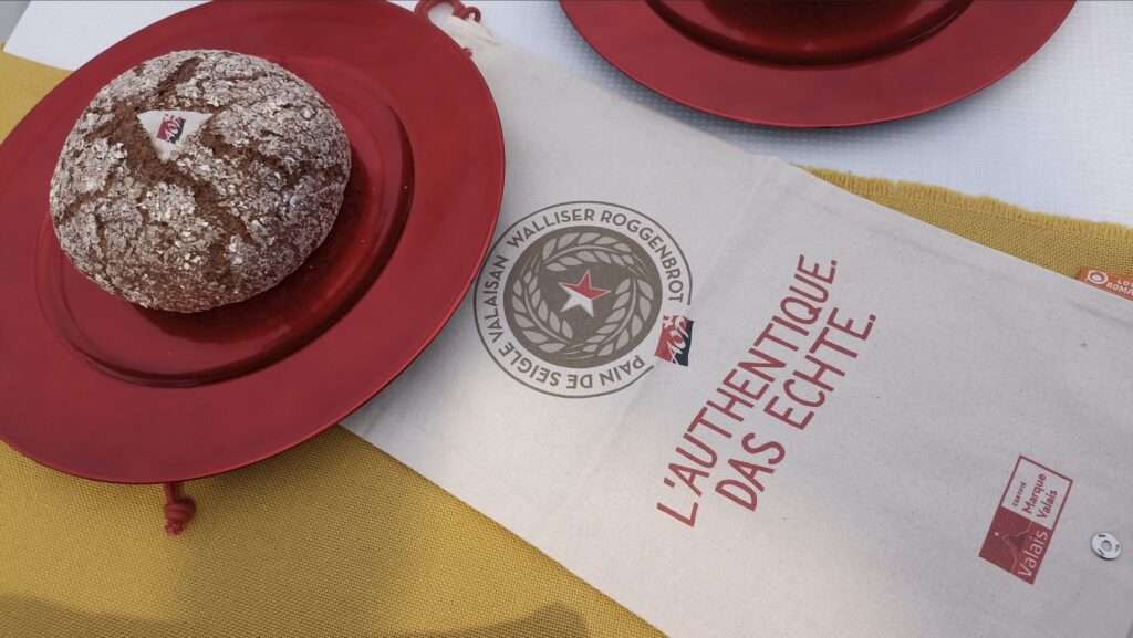 Lo Pan Ner de Erschmatt à Châtillon à la Fête du Pan Ner 2024 (c) Nos Alpes