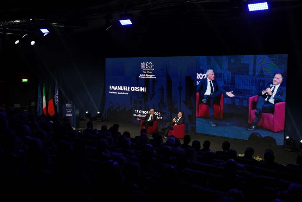 Comitato frontaliero del Quirinale ad Aosta, Tajani rilancia il traforo del Monte Bianco La Sala dell'assemblea di Confindustria Valle d'Aosta a Saint-Vincent del 17 ottobre 2024 (c) Confindustria Valle d'Aosta