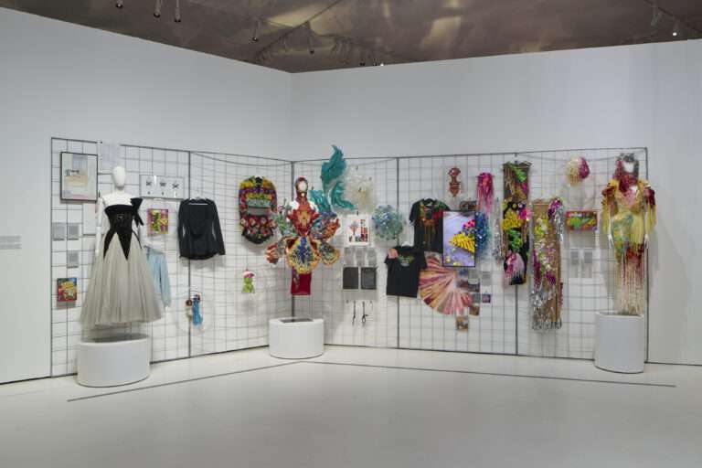 « Les Monstrueuses » : Kévin Germanier à Lausanne entre mode et réutilisation “Les Monstrueuses” a Losanna, « Les Monstrueuses » à Lausanne (c) guillaumepython