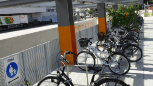 Des vélos à la gare de chêne bourg, dans le canton de genève (c) cc by sa 4 0 mhm55 wikimedia commons