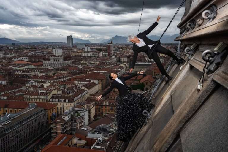Avec Riccardo Ghilardi, la Mole de Turin devient cinéma Riccardo Ghilardi, “Piano sequenza, la Mole”; Riccardo Ghilardi « Plan séquence, la Mole » (c) Gallerie d’Italia