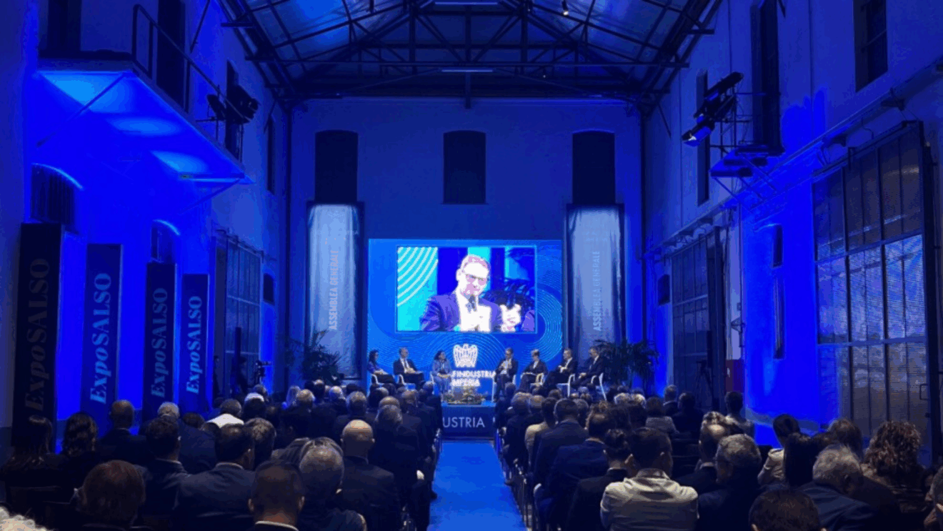 La seduta dell’assemblea annuale di Confindustria Imperia focalizzata sulla cooperazione transfrontaliera; L’assemblée annuelle de Confindustria Imperia axée sur la coopération transfrontalière (c) Chambre de commerce Nice