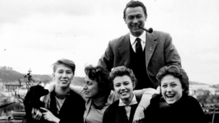 Topazia Alliata, Fosco Maraini e la montagna come spazio di libertà Fosco Maraini e Topazia Alliata assieme alle figlie Dacia, Yuki e Toni; Fosco Maraini et Topazia Alliata avec leurs filles Dacia, Yuki et Toni (c) Public domain, Wikimedia Commons