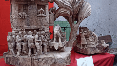 A Savigliano la mostra di Guido Diémoz, artista valdostano Una delle opere di Guido Diémoz, esposta alla Foire de Donnas nel gennaio 2024 (c) Enrico Martial Nos Alpes