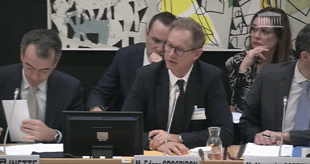 Le président du Comité organisateur des Jeux olympiques 2030, Edgar Grospiron, lors d'une audition à l'Assemblée nationale, le 10 décembre 2025.- Il presidente del Comitato organizzatore dei Giochi olimpici 2030, Edgar Grospiron, in audizione all'Assemblea nazionale, il 10 dicembre 2025 (c) Assemblée Nationale