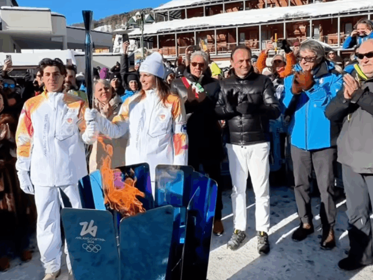 La fiaccola olimpica a Sestriere, 11 gennaio 2026 (c) Regione Piemonte