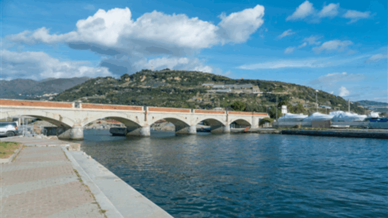 Ponte ferroviario tra Taggia e Riva ligure in uso alla pista ciclabile (c) Comune di Taggia