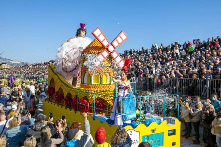 Menton aux blocs de départ pour la Fête du Citron La Festa del Limone di Mentone, La Fête du Citron de Menton (c) crédit photo : Ville de Menton