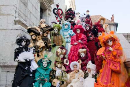 Il Carnevale veneziano di Annecy, Le Carnaval vénitien d’Annecy (c) CC BY-SA 3.0, Sdalu, Wikimedia Commons