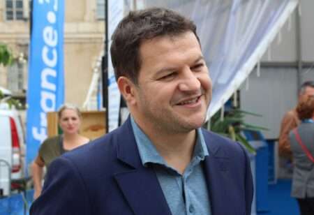 Gabriel Musso, autore de “Il crimine del paradiso”, romanzo dedicato ad Agatha Christie; Gabriel Musso, auteur de « Le crime du paradis », roman consacré à Agatha Christie (c) CC BY-SA 2.0, ActuaLitté, Wikimedia Commons