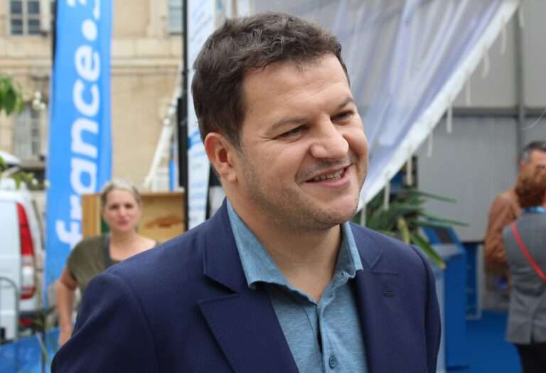 Gabriel Musso, autore de “Il crimine del paradiso”, romanzo dedicato ad Agatha Christie; Gabriel Musso, auteur de « Le crime du paradis », roman consacré à Agatha Christie (c) CC BY-SA 2.0, ActuaLitté, Wikimedia Commons