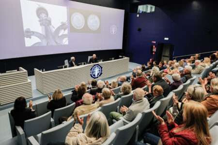 Un moment de la conférence du 11 avril 2026 à Aoste, a propos de la restauration de Notre Dame de Paris (c) Région autonome Vallée d'Aoste