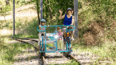 Vélorail des Alpes, Isère (c) Clara Goubault, Grenoble Alpes Métropole