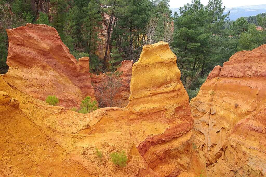 Il Sentiero delle ocre di Roussillon (c) CC BY-SA 3.0, Denis Champollion, Wikimedia Commons