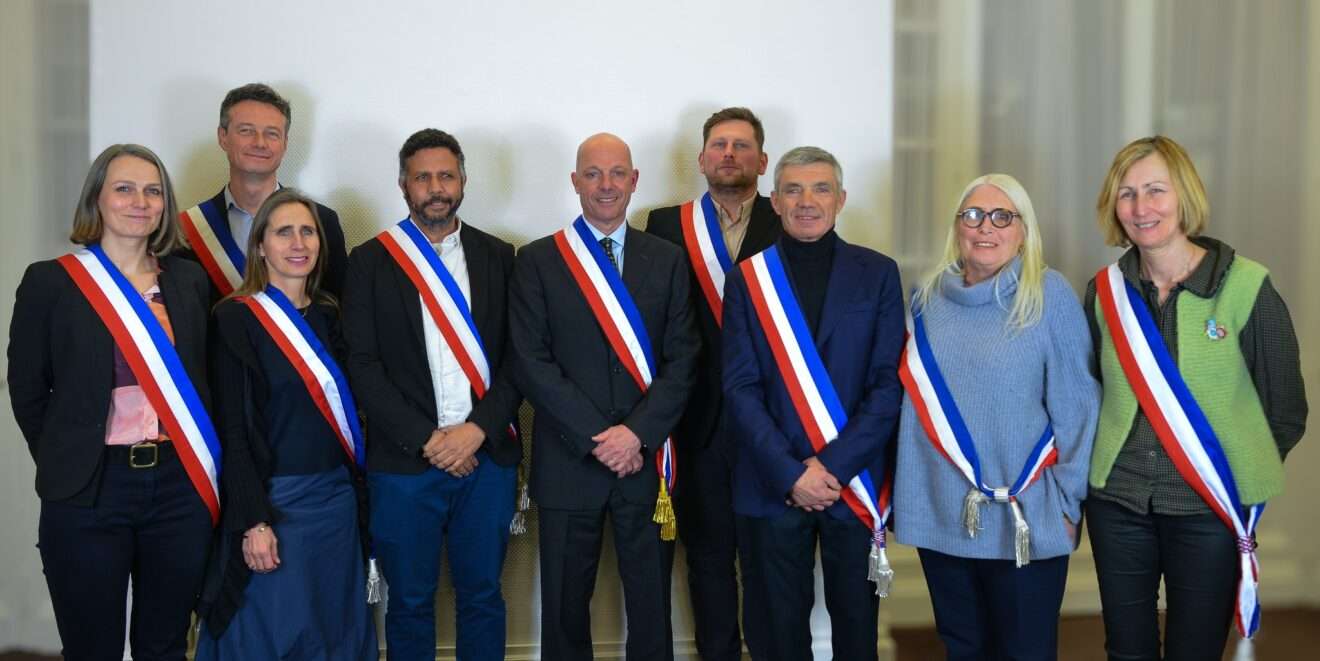 Le maire de Chamonix François-Xavier Laffin avec son équipe (c) Mairie de Chamonix-Mont-Blanc