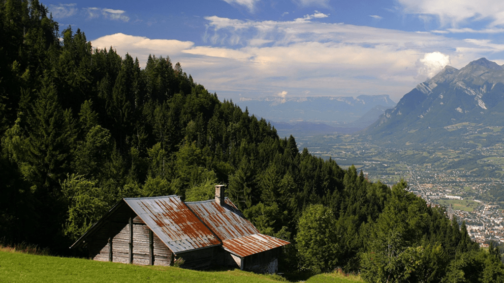 Un paysage vu du sentier des Pointières, près d'Albertville (c) Explore Savoie C. Tatin