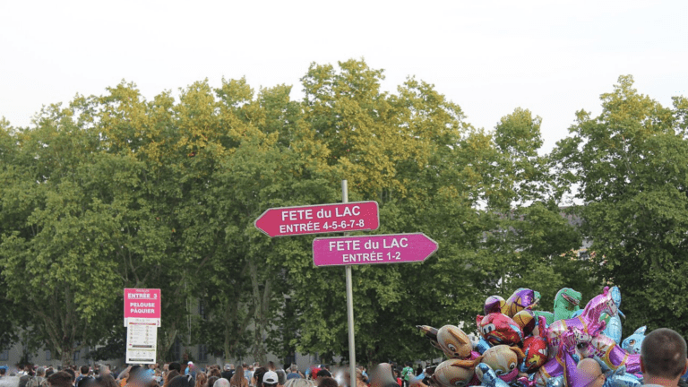 Fête du lac d'Annecy (c) CC BY-SA 4.0, B. Brassoud, Wikimedia Commons