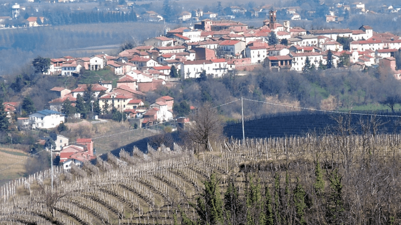 Maranzana, il “Paese dei Babaci”; Maranzana, le « Pays des Babaci » (c) CC BY-SA 4.0, Betty&Giò, Wikimedia Commons