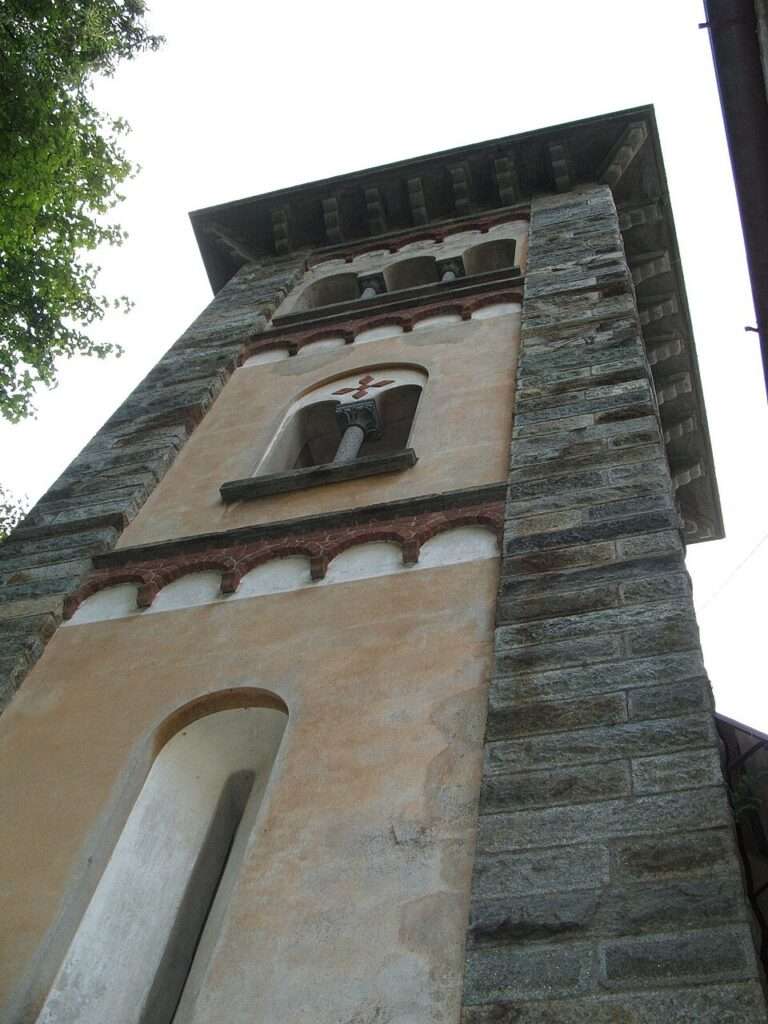 Il Campanile a Rosazza in Valle Cervo C) CC BY SA 2 5 Twice 25 Wikimedia Commons