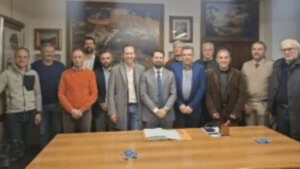 La firma dell’atto costitutivo a Pinerolo lunedì 30 marzo (c) GAL Escartons e Valli Valdesi