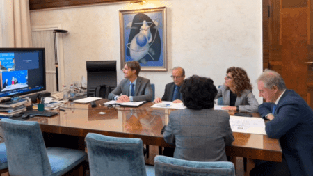 L'esame finale dell'accordo sui temi digitali tra Italia e Francia, il 5 mggio 2026 (c) Ministero delle Imprese e del Made in Italy