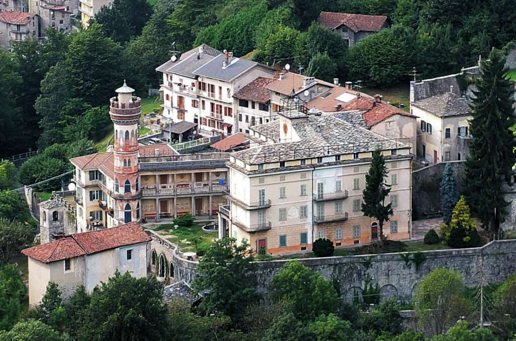 Villa Piatti a Roreto, nei pressi di Campiglia Cervo (c) CC BY SA 2 0 Ferruccio Zanone Wikimedia commons