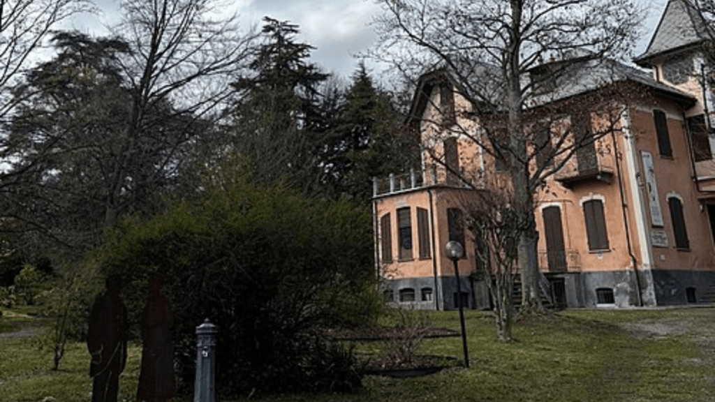 Villa Prever e il suo parco, a Pinerolo (c) CC BY SA Giuliana Barberis Wikimedia Commons