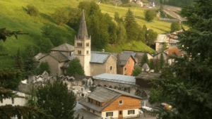 Abriès, dans le Queyras (c) CC BY SA 3_0 Olivier Bonnardel Wikimedia Commons