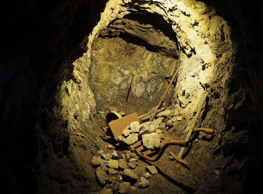 L’interno della miniera (c) Interreg Italia-Svizzera MinerAlp