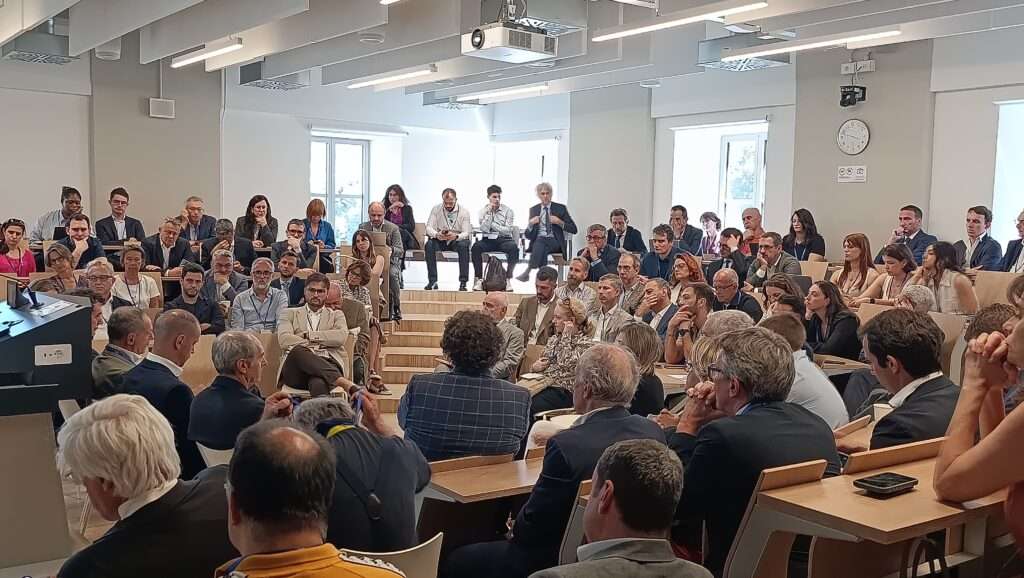 Il gruppo di lavoro sulla mobilità, 11. giugno 2026 a Torino (c) Nos Alpes Enrico Martial