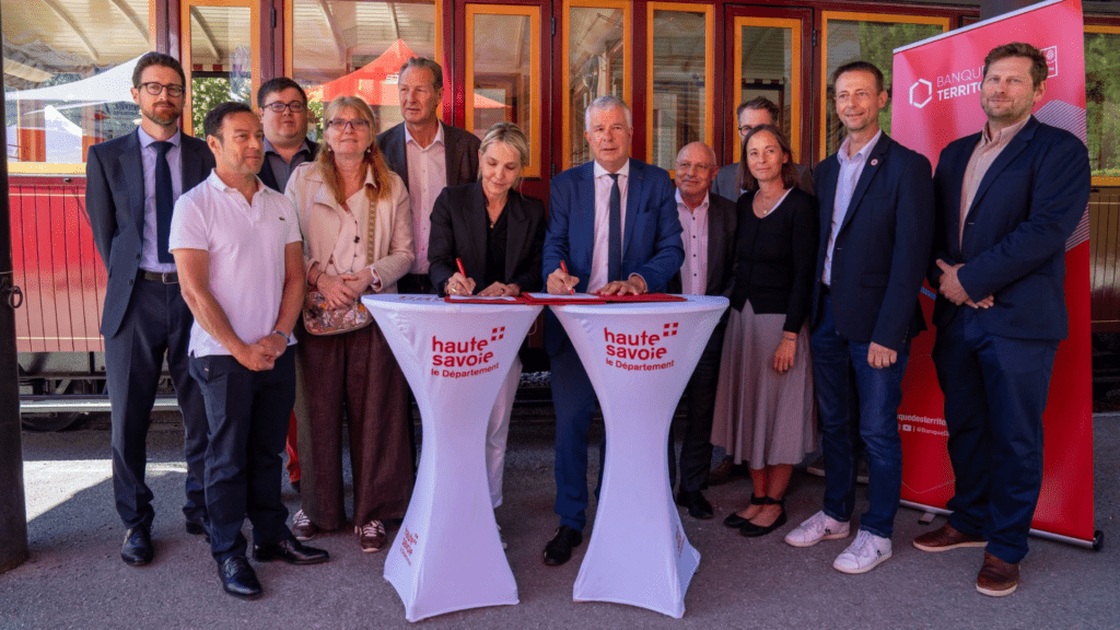 Signature convention financement trains du Montenvers (c) Département Haute Savoie