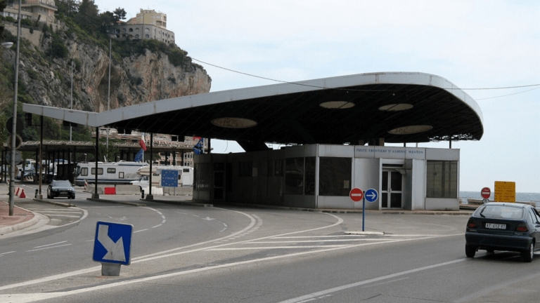 Valico di Ponte San Ludovico, Ventimiglia (c) CC BY SA 2_0, bobbsled via Wikimedia Commons