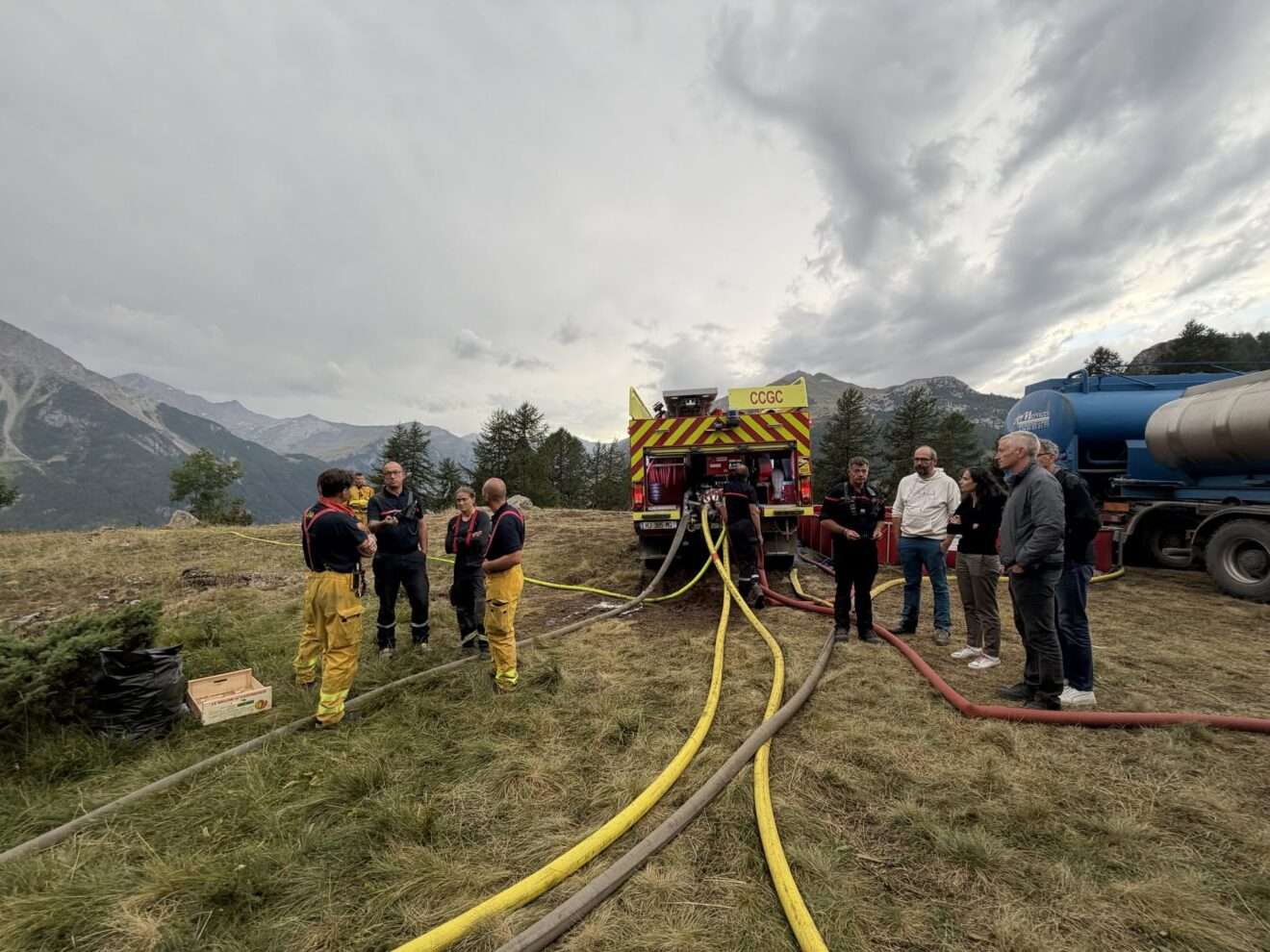 Dans la zone des opérations à la présence de la sous-Préfète de Briançon (c) Prefecture des Hautes Alpes