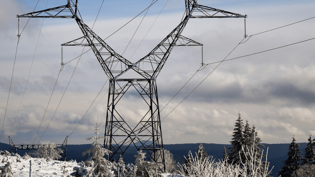 pylône électrique - 0x010C- CC BY-SA 4.0 - Wikimedia Commons