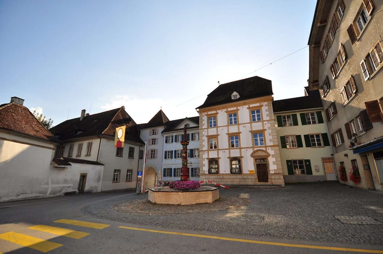 Musée Jurassien (c) CC BY-SA 3.0, T.Viville, Wikimedia Commons