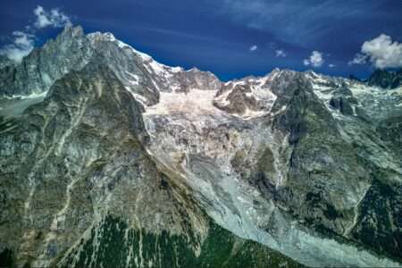 La situazione siccità nelle Nostre Alpi, La situation sècheresse dans Nos Alpes (c) CC BY-SA 4.0, Hagai Agmon-Snir حچاي اچمون-سنير חגי אגמון-שניר, Wikimedia Commons