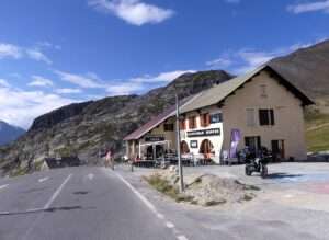 Refuge du Galibier | Florian Pépellin, Wikimedia Commons, CC-BY-SA 4.0