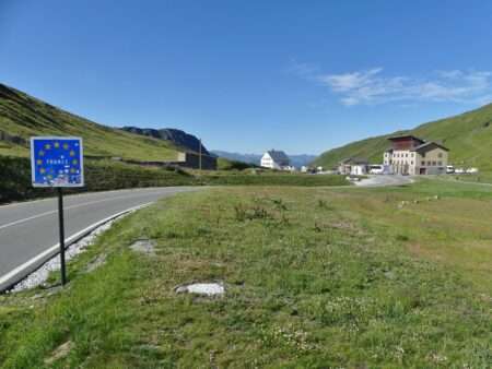 Arrivée en France au Col du Petit Saint Bernard (août 2019) (c) Florian Pépellin, Wikimedia, CC-BY-SA 4.0