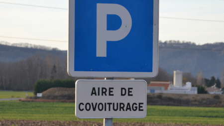 “Aller-Retour” promuove car pooling e mobilità condivisa in Val d’Ayas e Tarentaise Car pooling nelle Alpi, Covoiturage dans les Alpes (c) CC BY-SA 3.0, Babsy, Wikimedia Commons