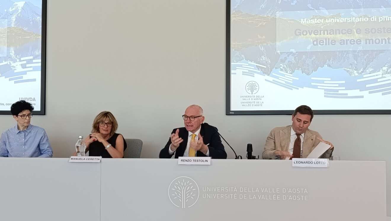 Presentazione del Master sulla Governance e sostenibilità delle aree montane all'Università delal Valle d'Aosta, il 28 luglio 2026 (c) Nos Alpes Enrico Martial