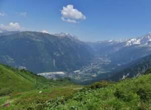 La Valle di Chamonix vista dal Tour du Mont-Blanc, La Vallée de Chamonix vue du Tour du Mont-Blanc (c) CC BY-SA 4.0, Florian Pépellin, Wikimedia Commons