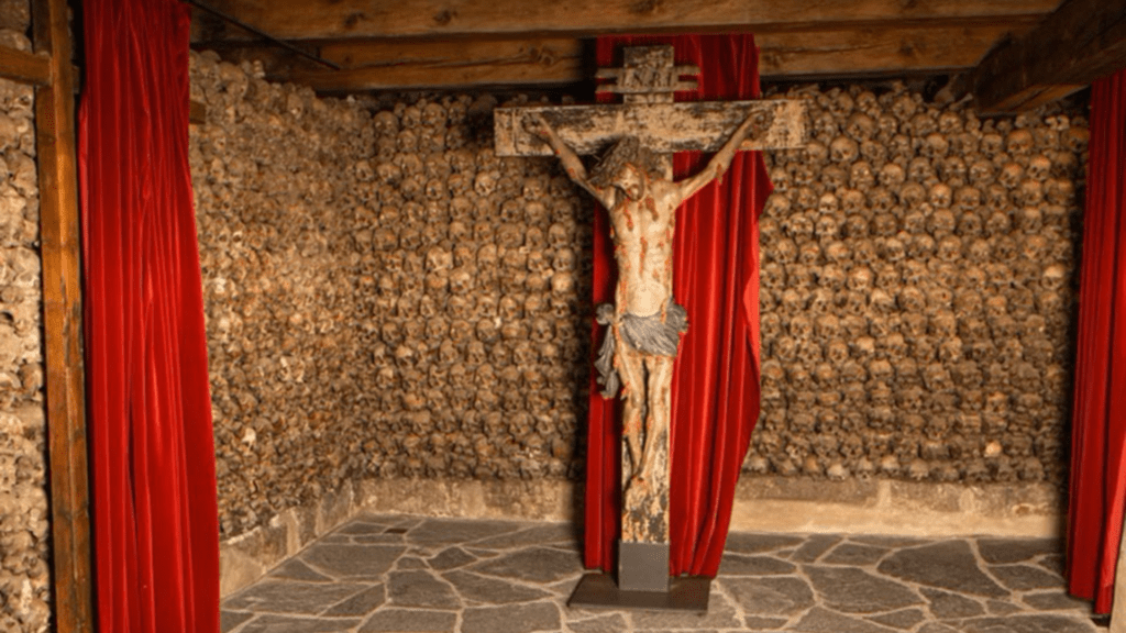 L’ossario di Leuk, L’ossuaire de Leuk (c) Leuk Tourismus