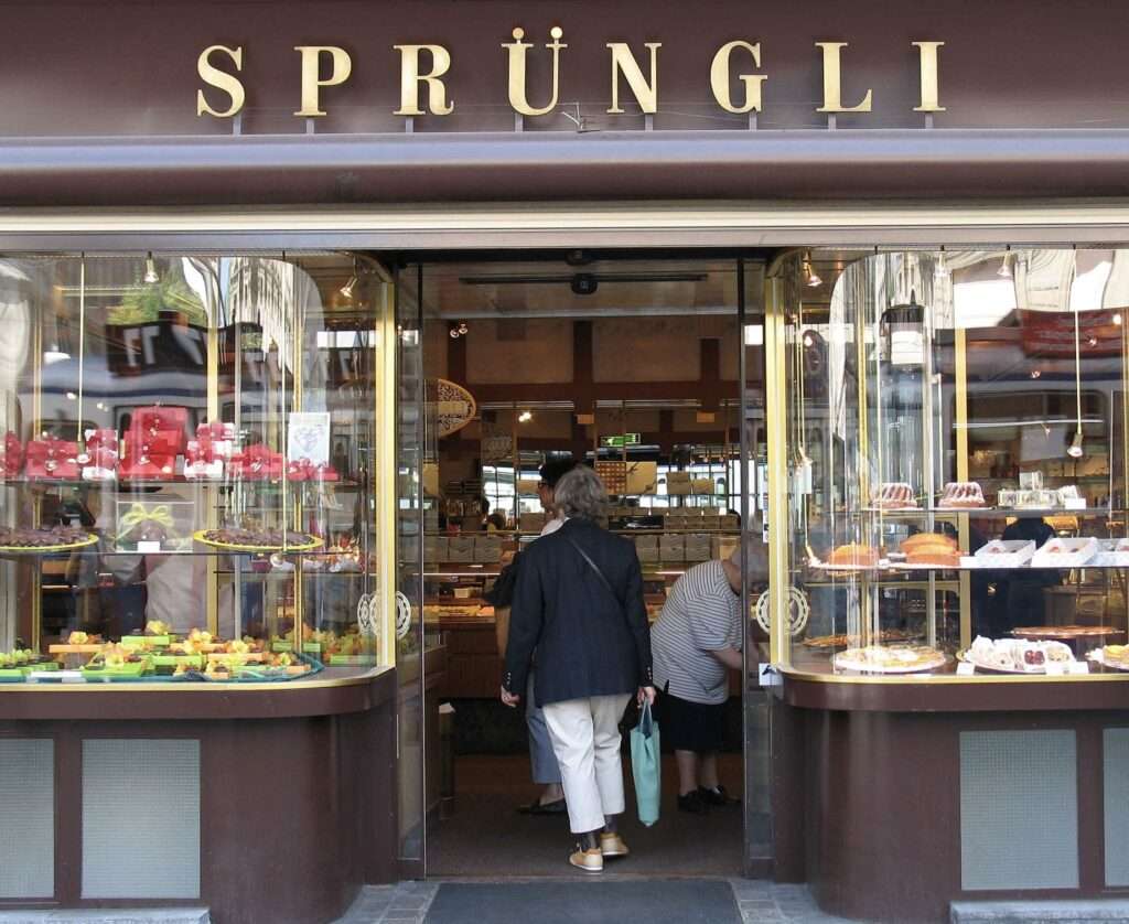 La moderne Confiserie Sprüngli (c) CC BY-SA 3.0, Johnny Chicago at lb.wikipedia, Wikimedia Commons