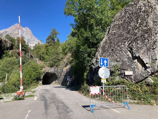 Sortie de Pelvoux, limitation de la circulation, commune de Vallouise Pevoux