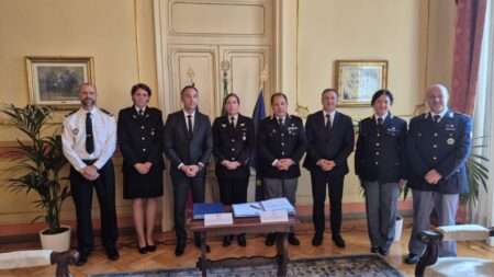 Un foto di famiglia dell'incontro a Ventimiglia del 24 settembre 2026 (c) Prefettura di Imperia